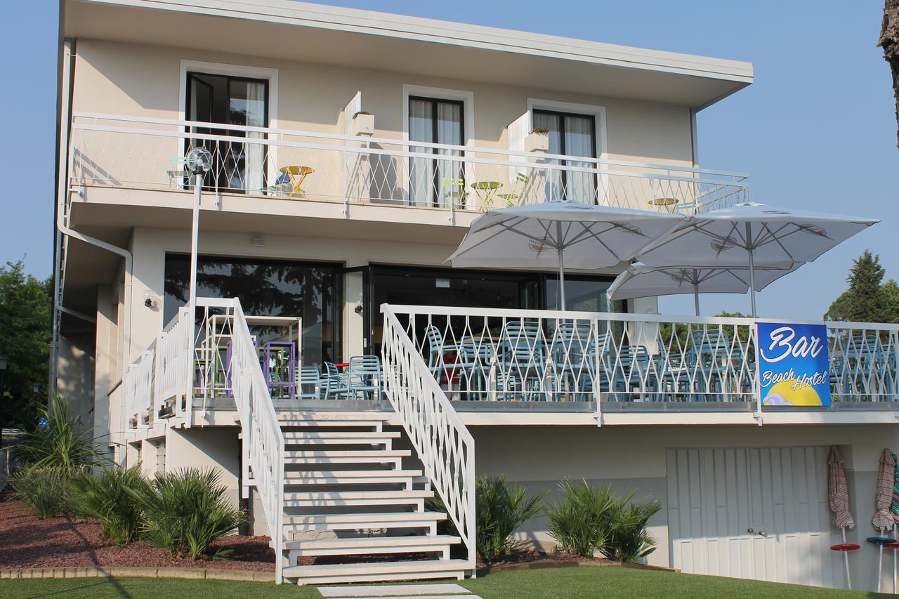 Lake Garda Beach Hostel パデンゲ・スル・ガルダ エクステリア 写真